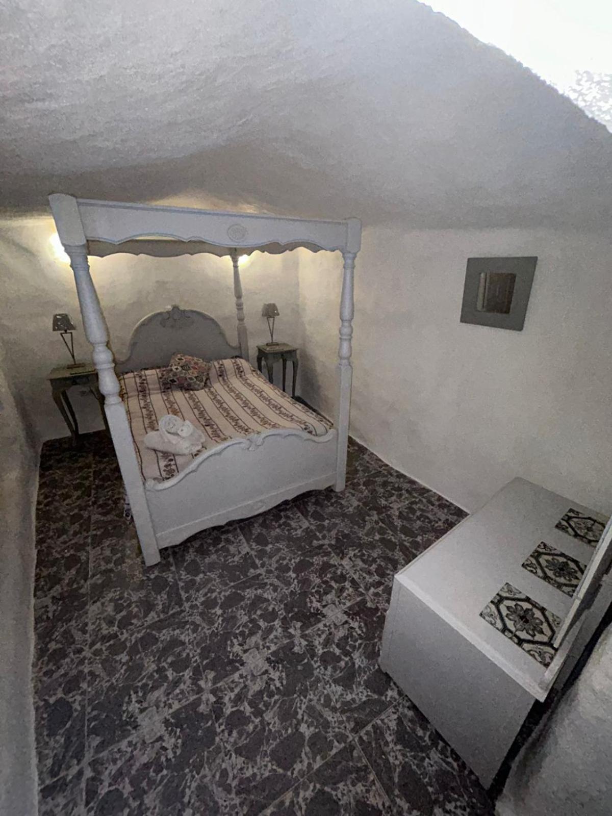The Crystal Cave Villa Zújar Dış mekan fotoğraf